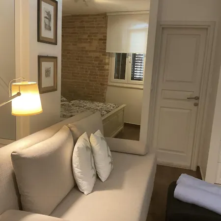 Casa 4 Star شقة سبليت